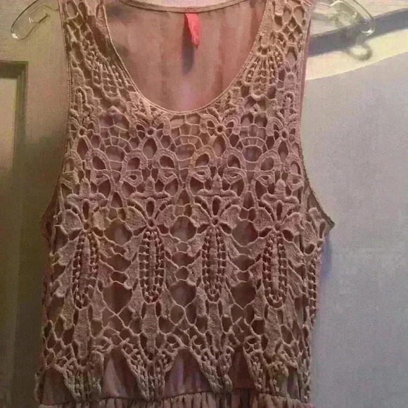 Light pink with lace overlay on bust maxi dress - Picture 2 of 4